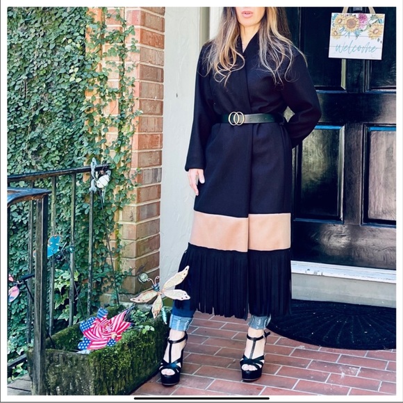 #44 LAST ONE Made in Italy Gorgeous  chic belted Black coat - Picture 6 of 8